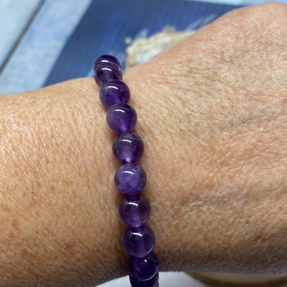 Amethyst gemstone bracelet - Picture 2 of 3